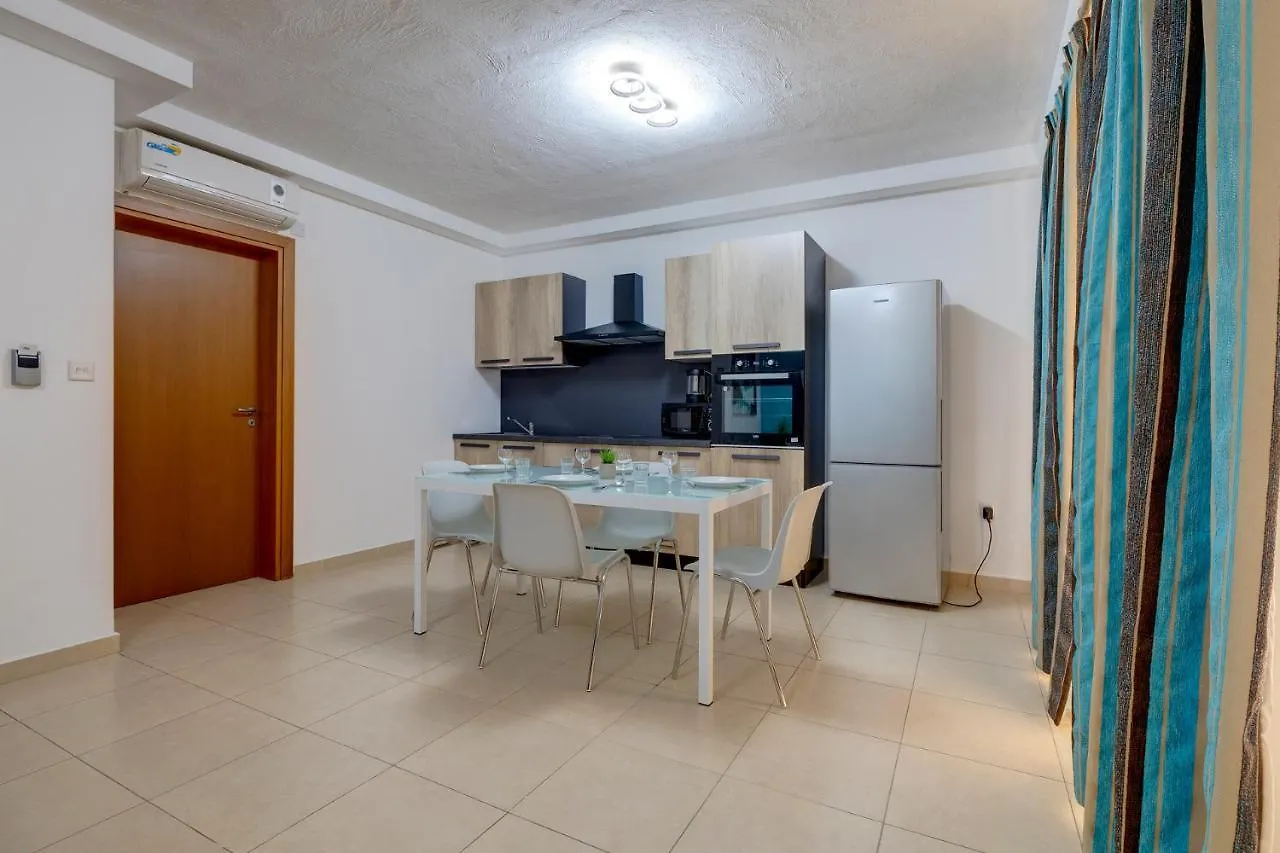 Hotel apartamentowy Sliema Tigne Suites Malta