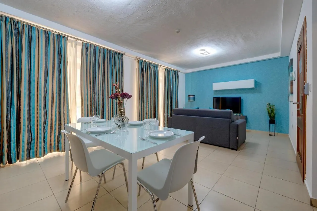 Sliema Tigne Suites 0*,
