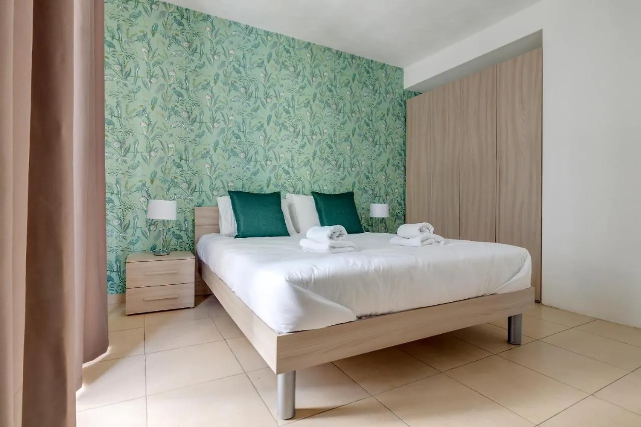 Hotel apartamentowy Sliema Tigne Suites Malta