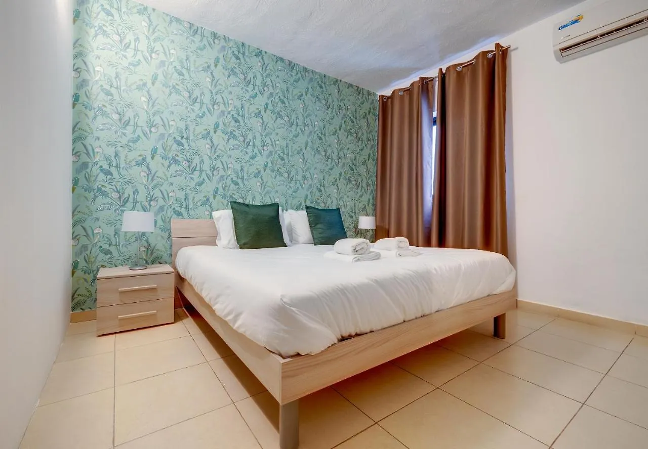 Hotel apartamentowy Sliema Tigne Suites