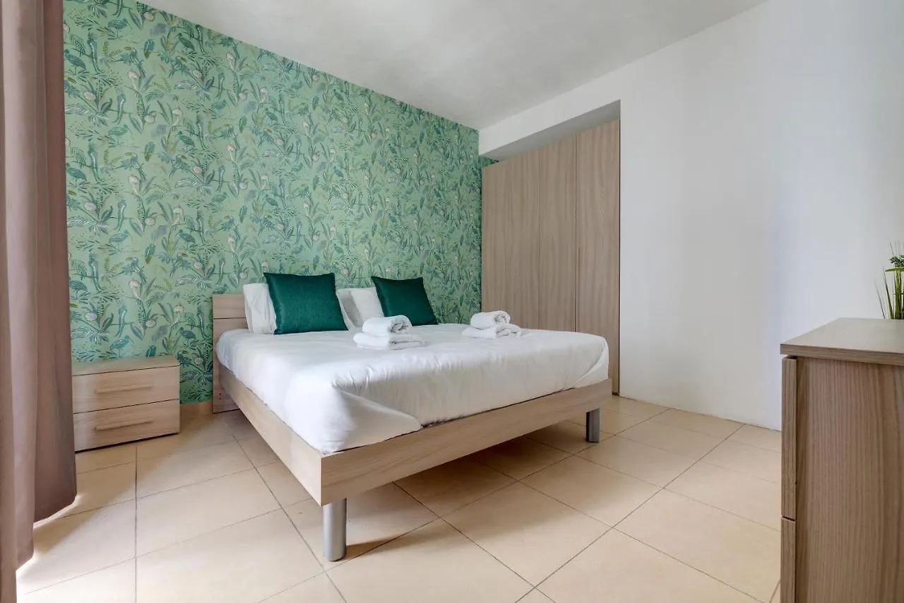 Sliema Tigne Suites Hotel apartamentowy