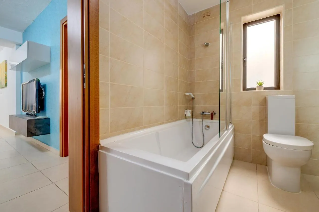 Sliema Tigne Suites 公寓式酒店