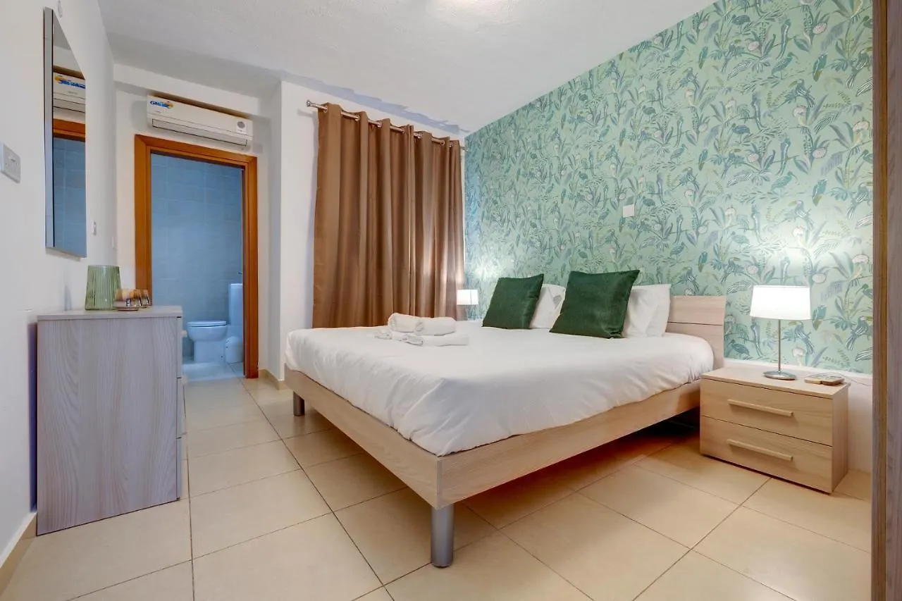 Sliema Tigne Suites 0*,  Malta